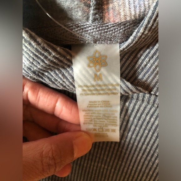 Harmony balance active hoodie size M - Picture 4 of 9